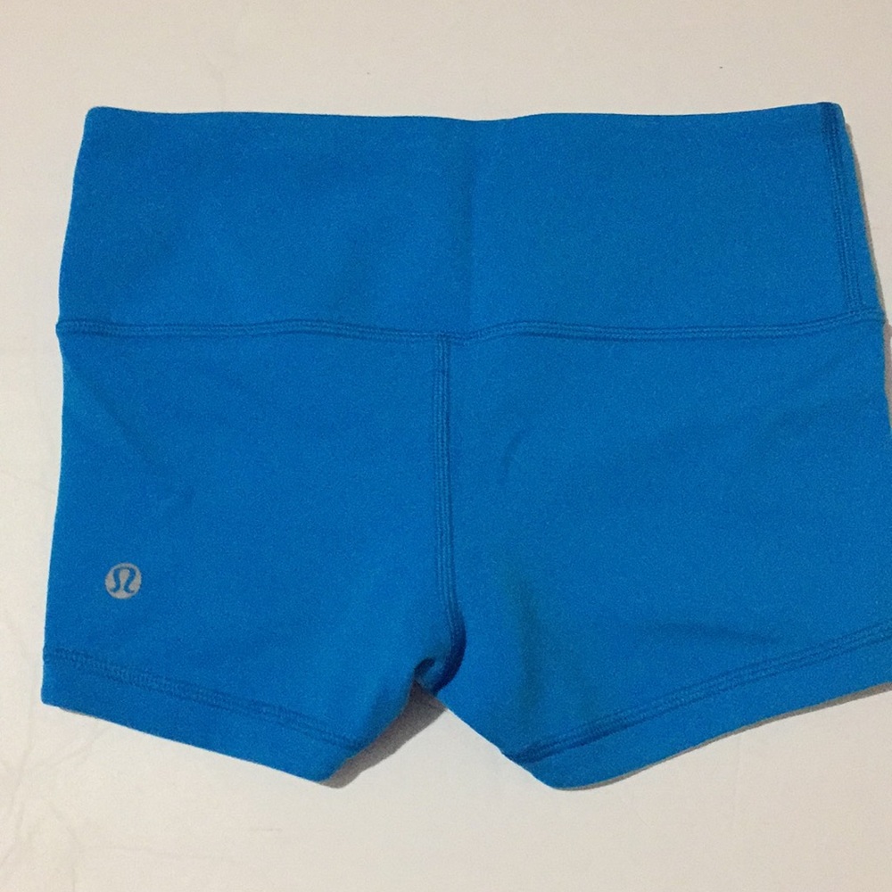 Lululemon compression shorts yoga fitness size 2
